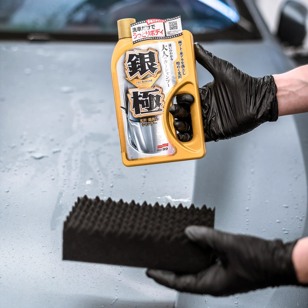 Kit Kiwami Autos Claros: Wax + Shampoo